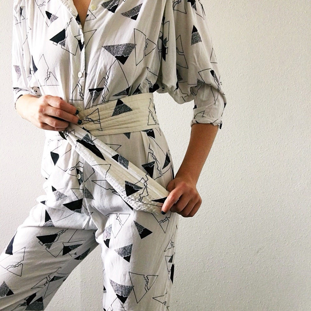 Norah Noh Vintage Geometric Print Jumpsuit Belted - Picture 6 of 7